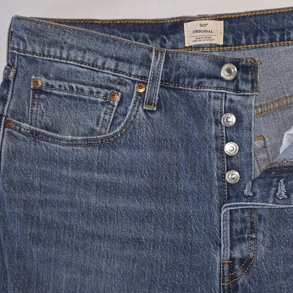 Levi's 501 Original Blue Denim Jeans Women W32 L30 High Rise Button Fly Straight